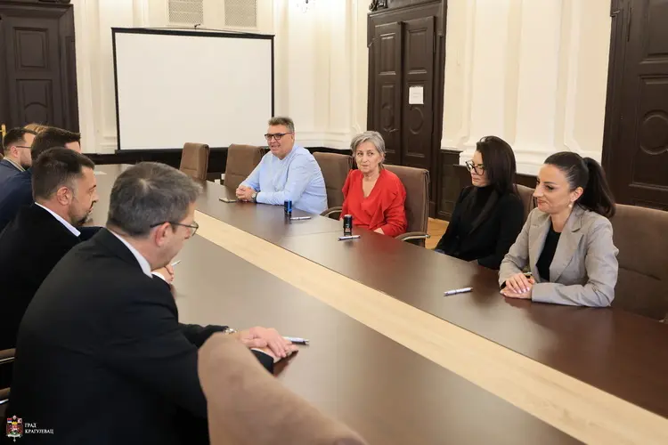 Потписани први Колективни уговор